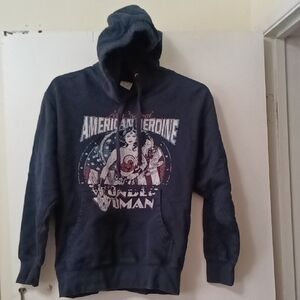 WOMEN'S D.C. Wonder Woman Navy Blue Pullover Hoodie - American Heroine Graphic